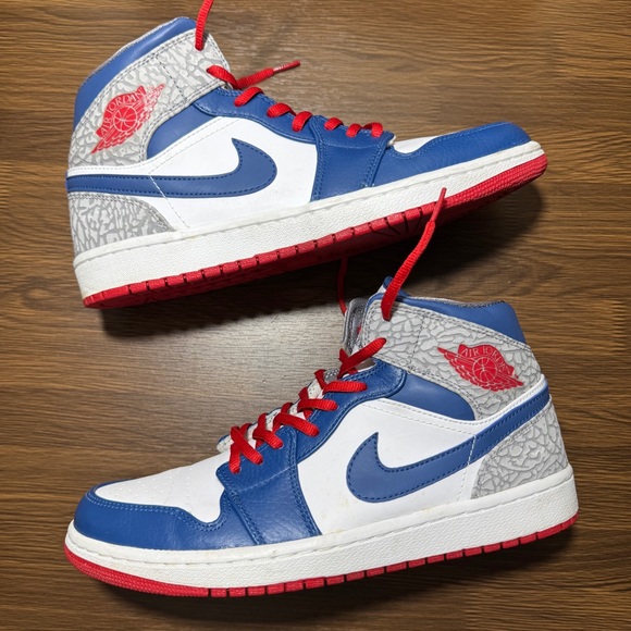 Nike Air Jordan 1 Mid Size 9 Men Shoes 554724 107 White/Fire Red-TR BL-CMNT GRY - Picture 6 of 11